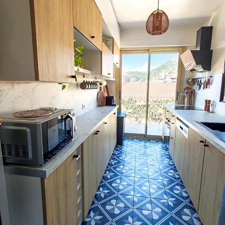 90m2, Climatisé 3 Appartamento