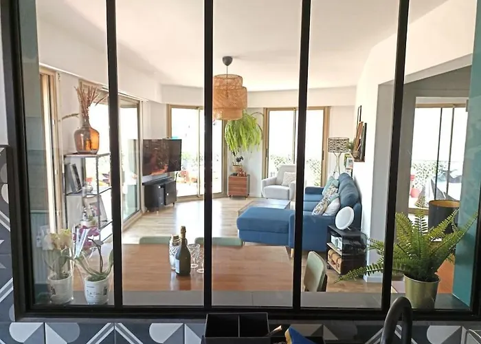 90m2, Climatisé 3 Appartamento