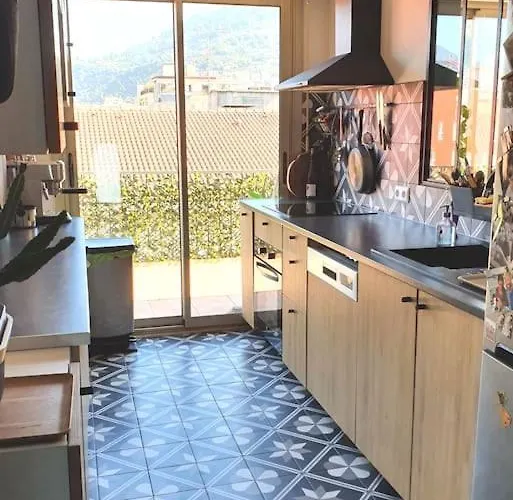 90m2, Climatisé 3 * Nizza