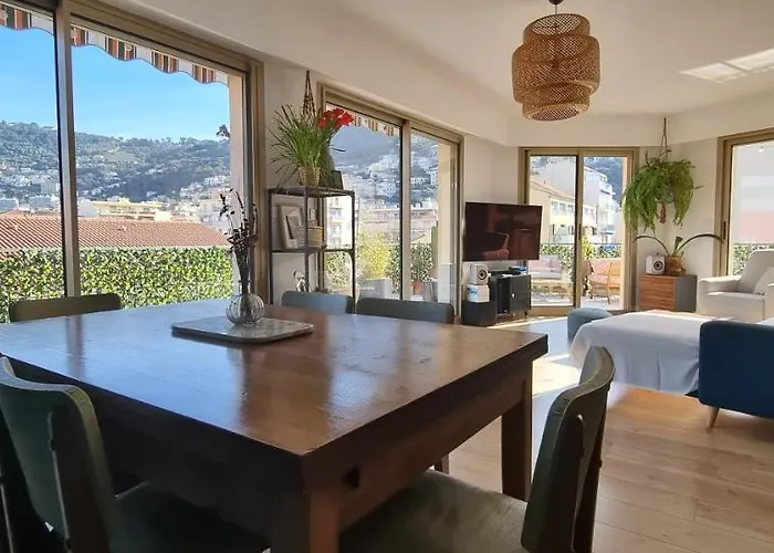 90m2, Climatisé 3 * Nizza