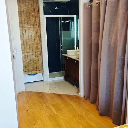 90m2, Climatise 3 Apartament *